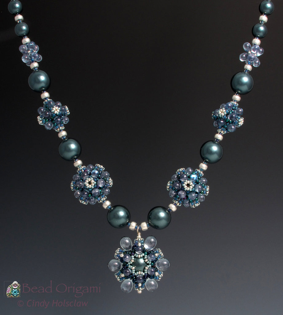 Raindrop Flower Necklace