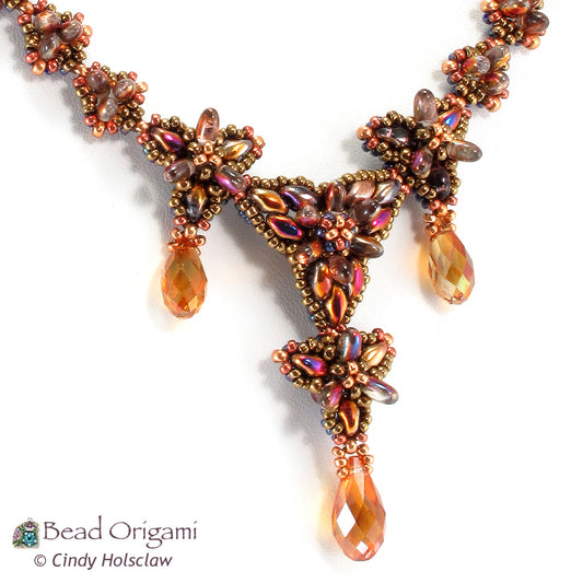 Rizo Triangles Necklace