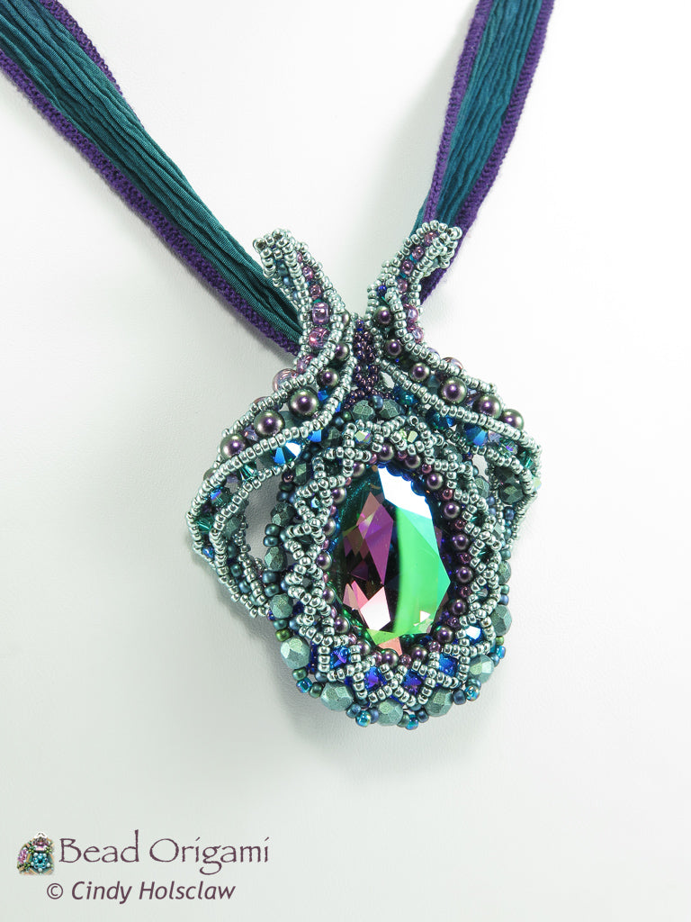 Sorceress's Mirror Pendant