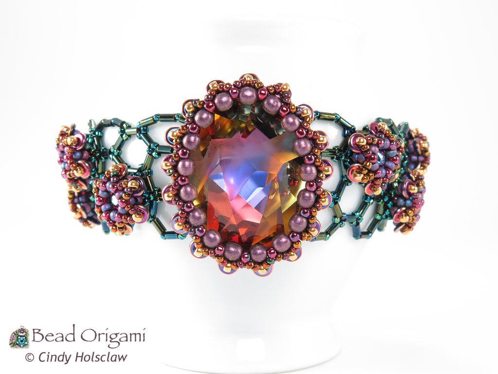 Honeycomb Trellis Cuff