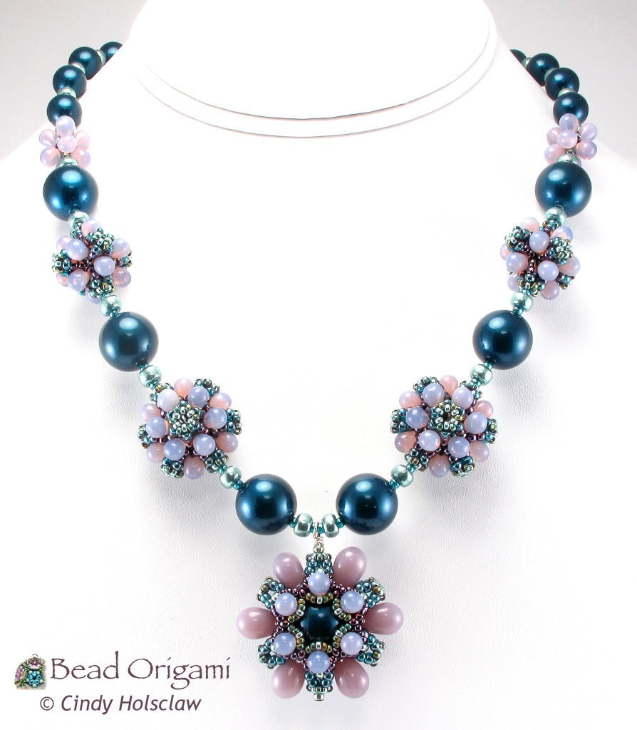 Raindrop Flower Necklace