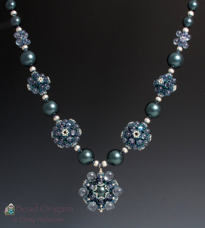 Raindrop Flower Necklace